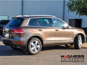 Volkswagen Touareg Trailer Hitch by Curt - Class III Hitch (2011 - 2016)